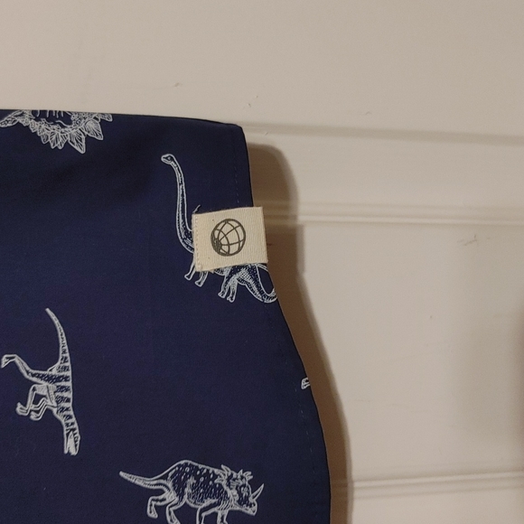 🌎 Free Planet Shirt - Picture 4 of 10